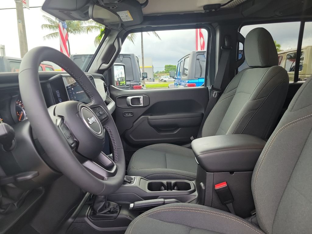2025 Jeep Wrangler 4-Door Sport S - Photo 19