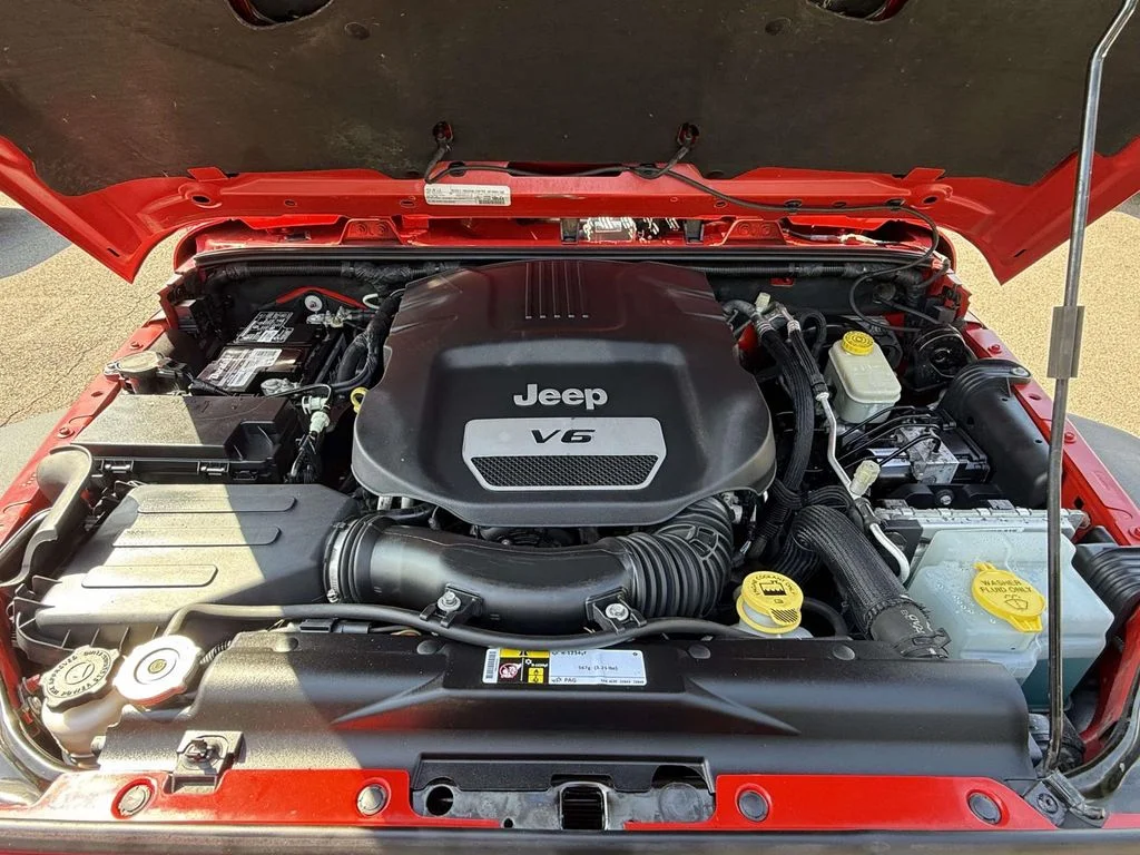 Used 2016 Red Jeep Unlimited Rubicon image 12