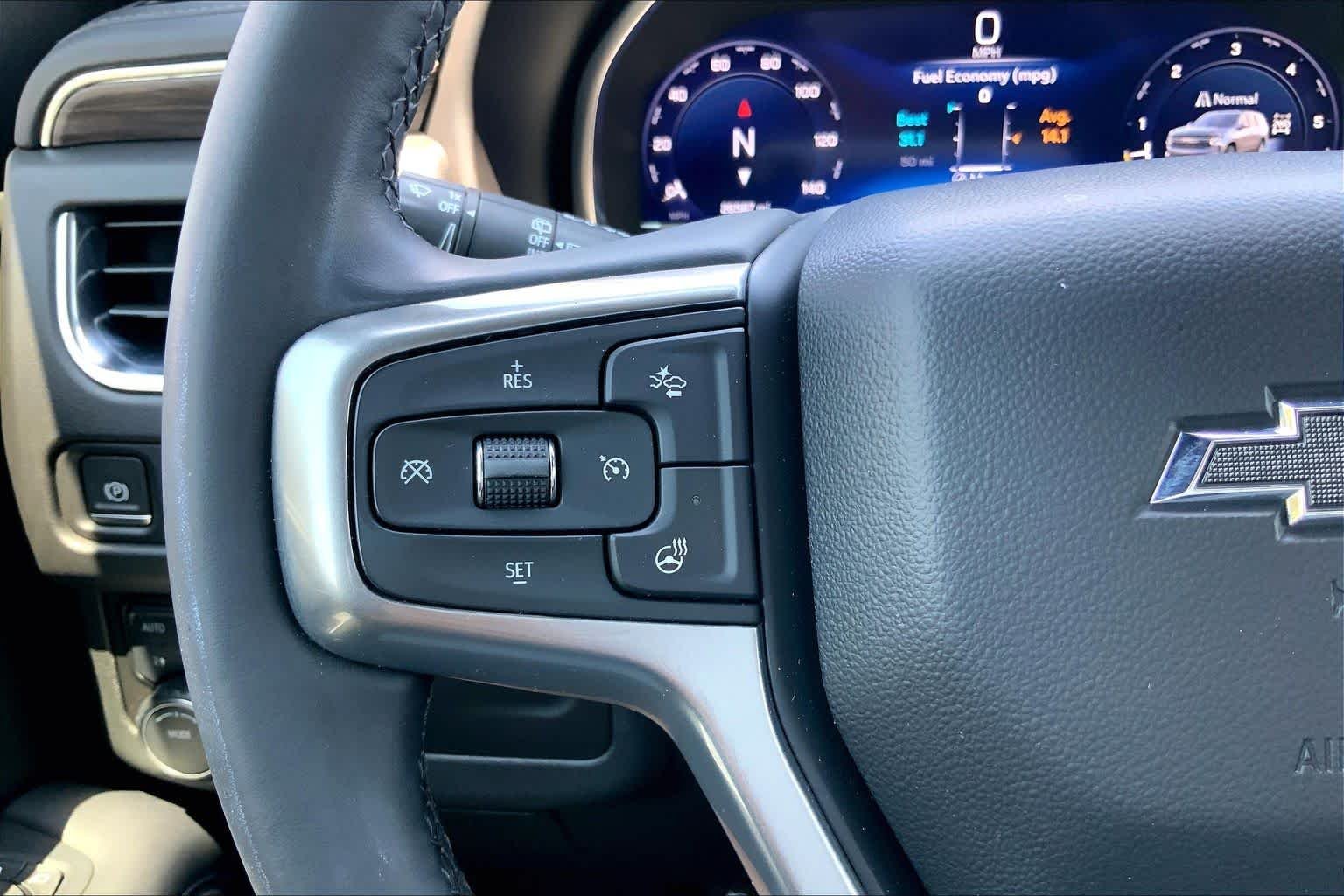 Used 2024 Summit White Chevrolet Z71 image 23