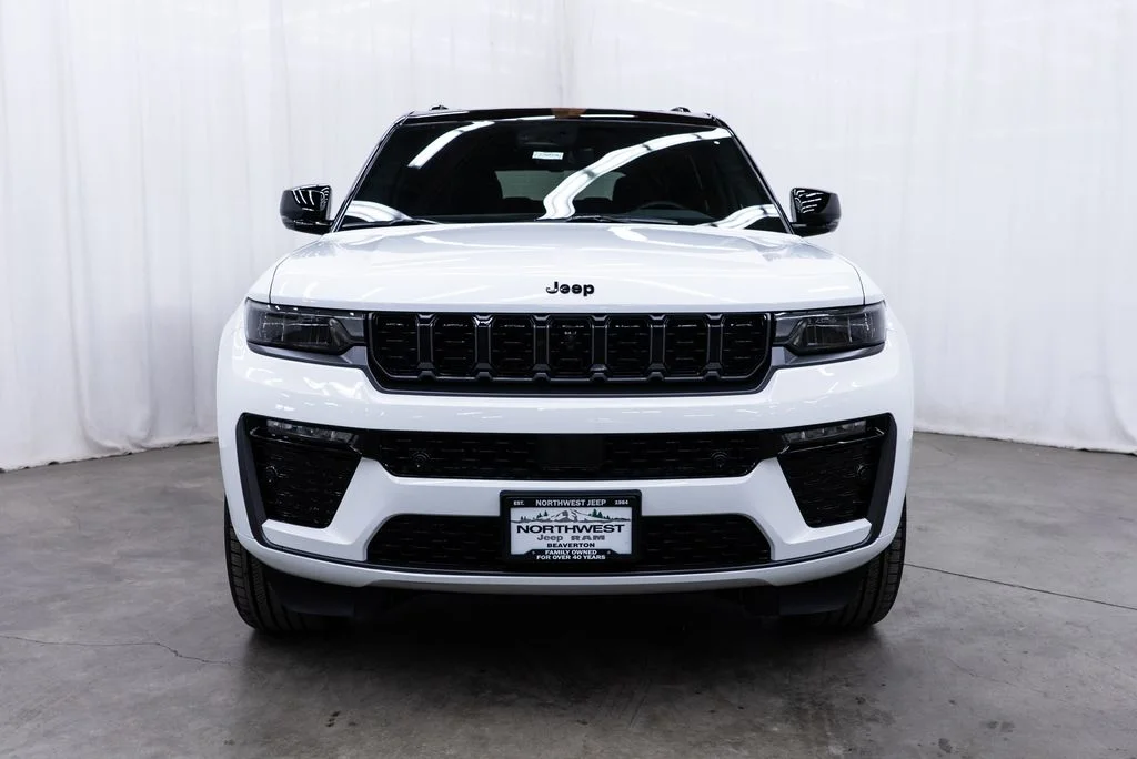 New 2026 Bright White Clear-Coat Exterior Paint Jeep Summit image 2