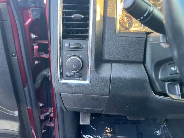Used 2018 Red Ram Laramie image 29