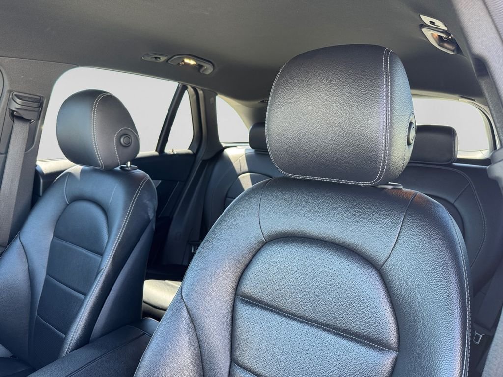 Used 2020 Polar White Mercedes-Benz GLC 300 image 18