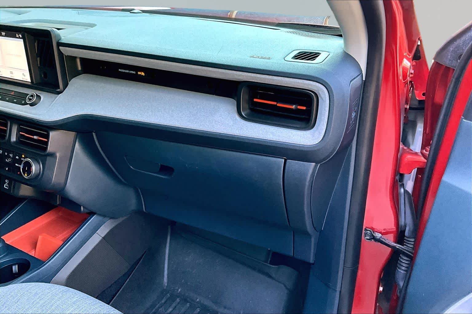 Used 2023 Hot Pepper Red Tinted Clearcoat Ford XLT image 19