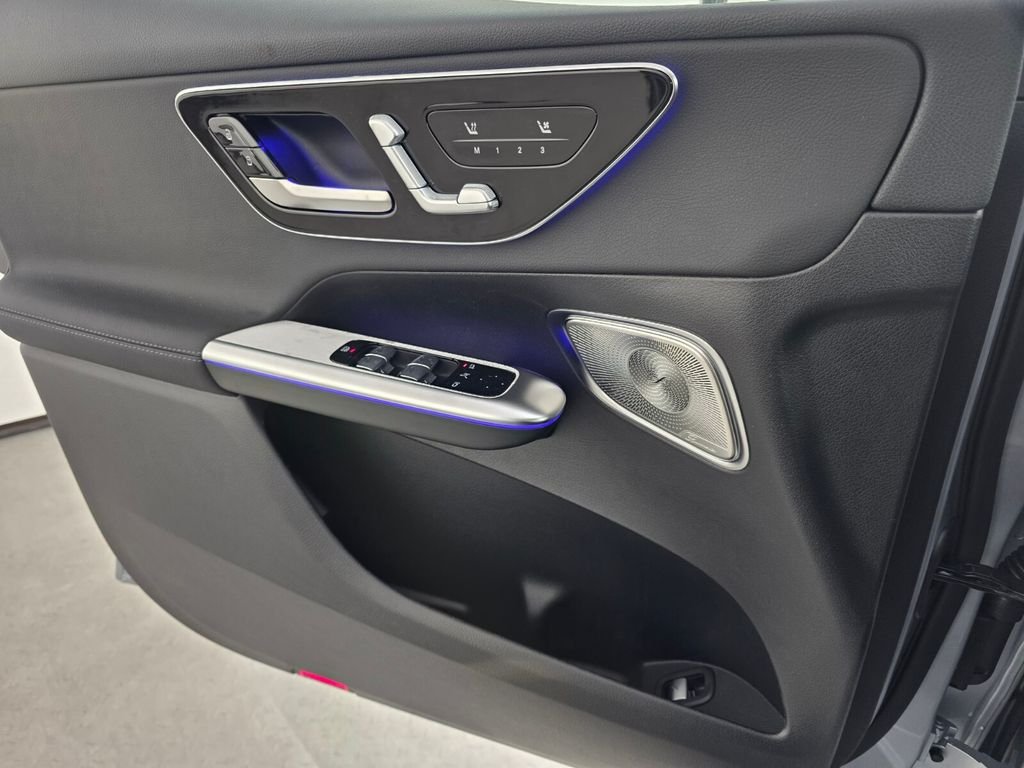 New 2026 Cirrus Silver Metallic Mercedes-Benz GLC 300 image 16