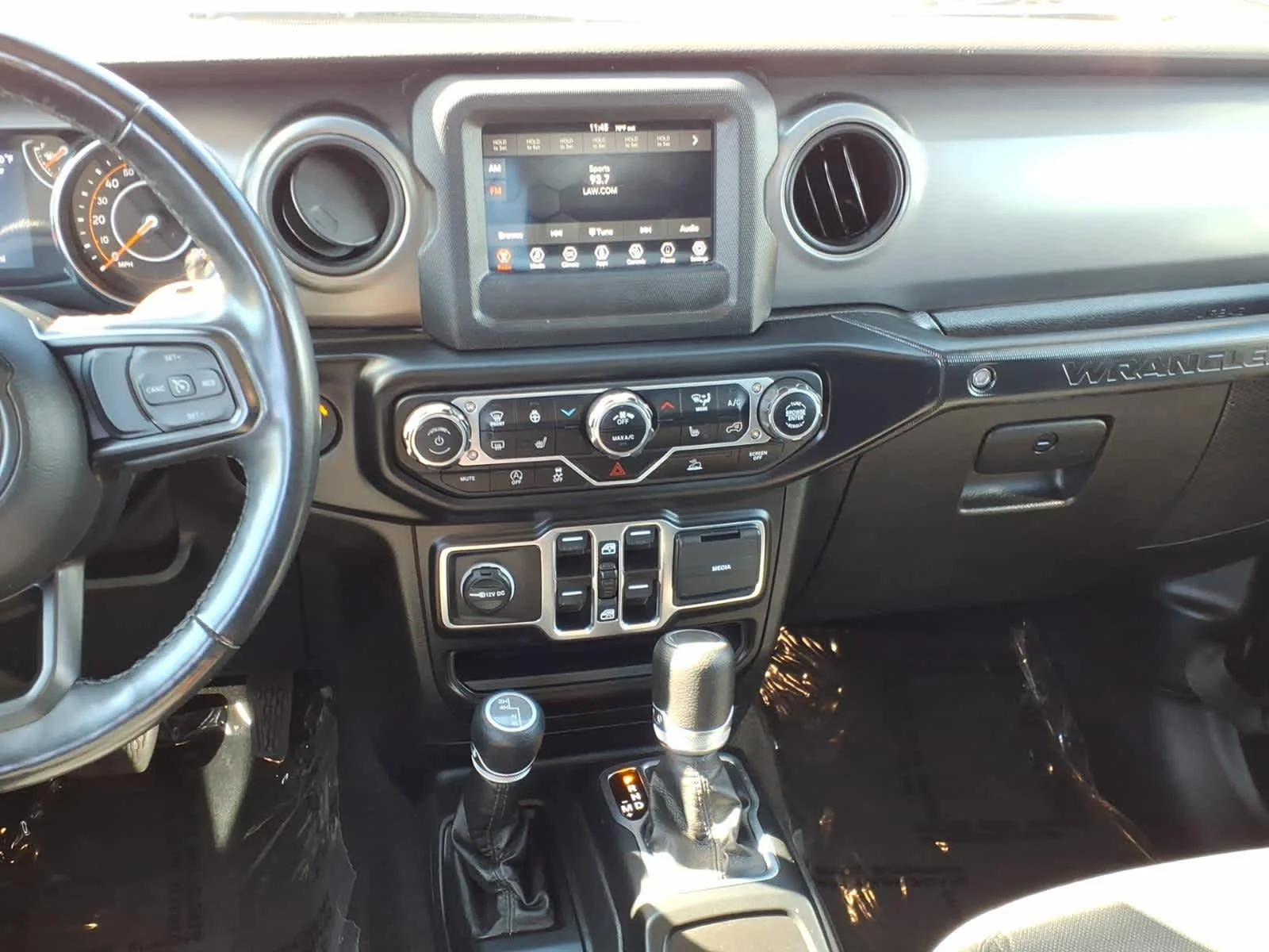 Certified Used 2022 Black Clearcoat Jeep Unlimited Sport S image 15