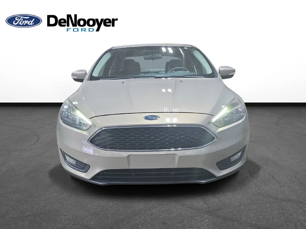 Used 2015 Ford Focus SE with VIN 1FADP3F29FL367872 for sale in Vicksburg, MI