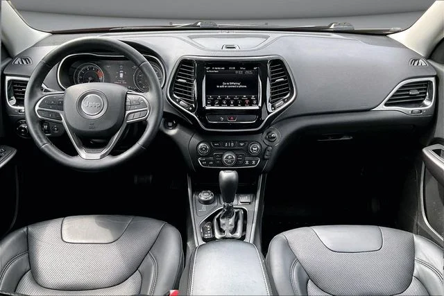 Used 2019 Velvet Red Pearlcoat Jeep Limited image 7