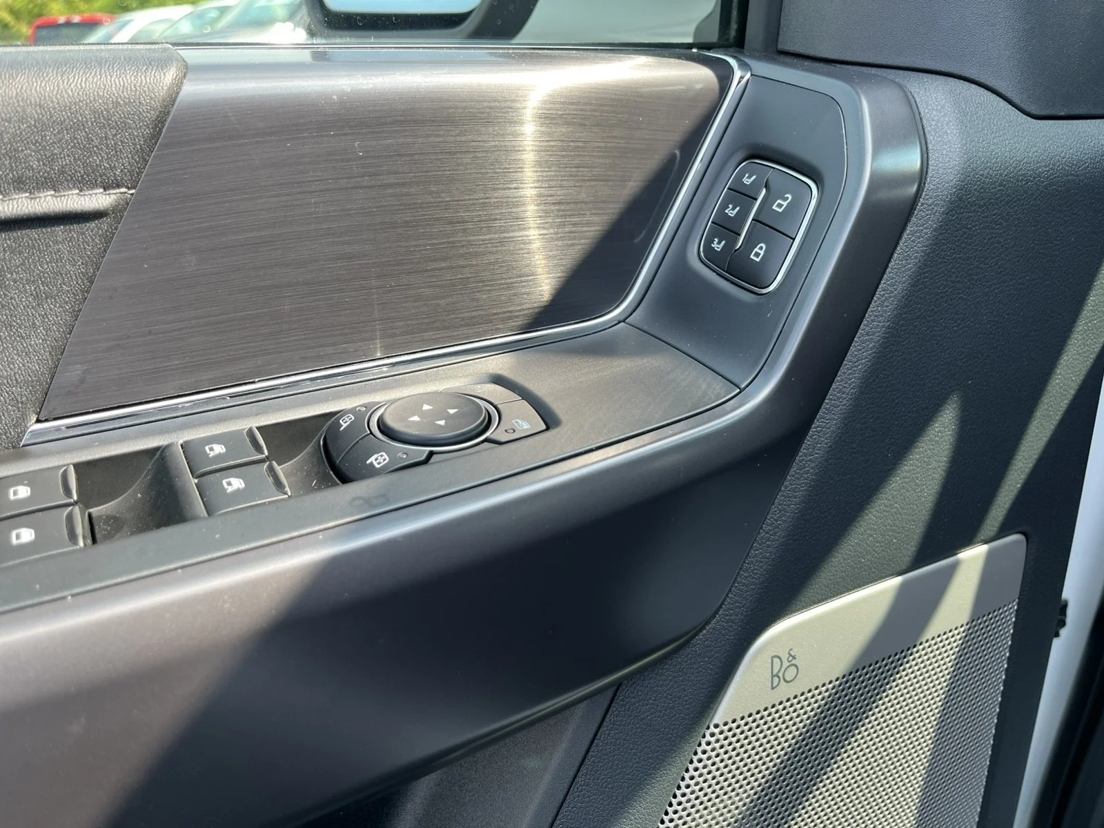 New 2026 Star White Metallic Tri-Coat Ford Lariat® image 16