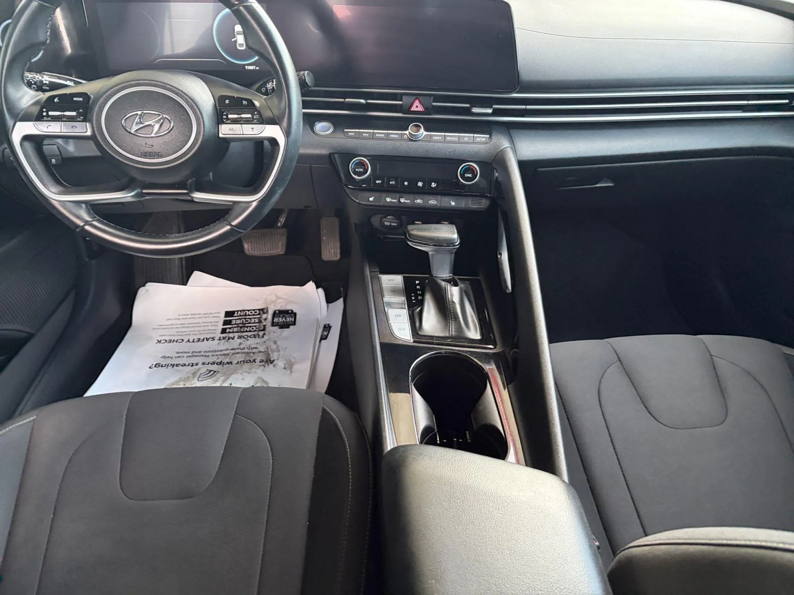 Used 2023 Phantom Black Hyundai SEL image 10