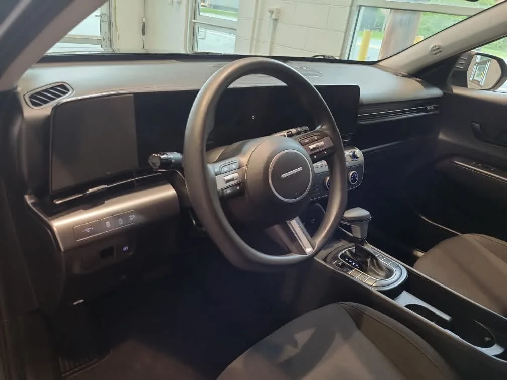 Used 2024 Ecotronic Gray Pearl Hyundai SE image 9