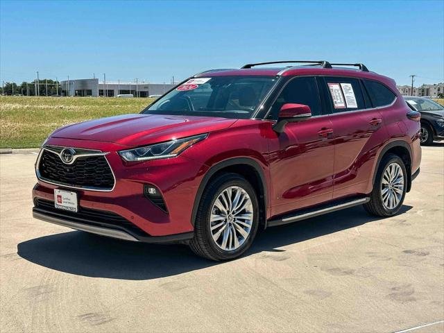 Certified Used 2024 RUBY FLARE PEARL Toyota  image 7