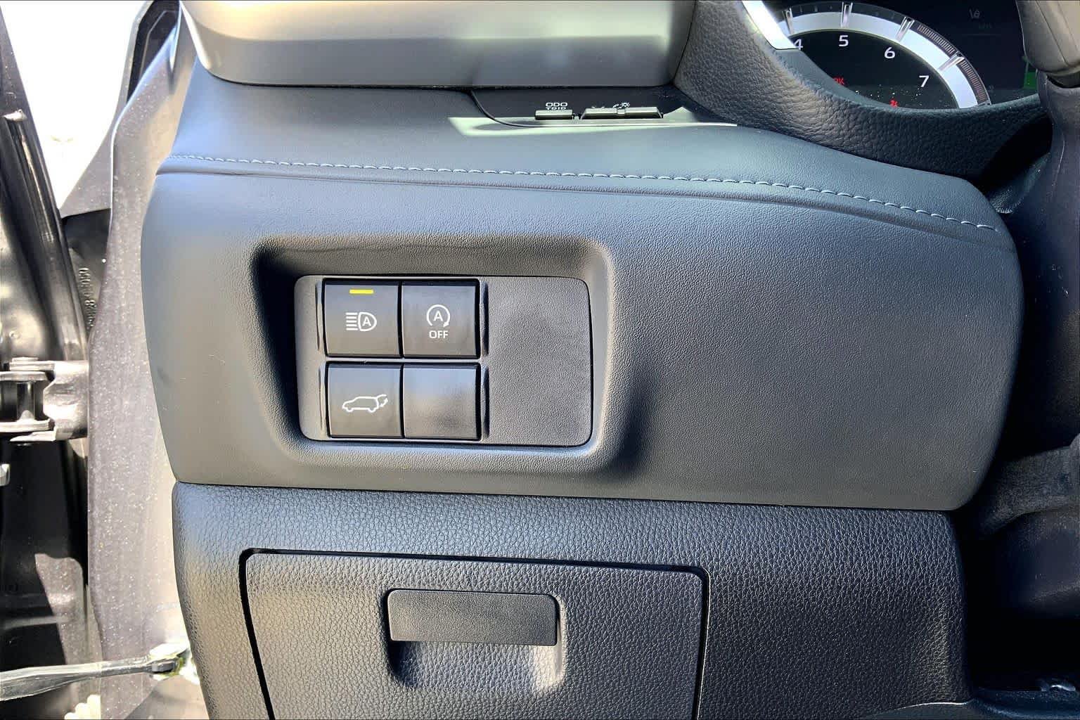 Used 2024 Magnetic Gray Metallic Toyota XLE image 33