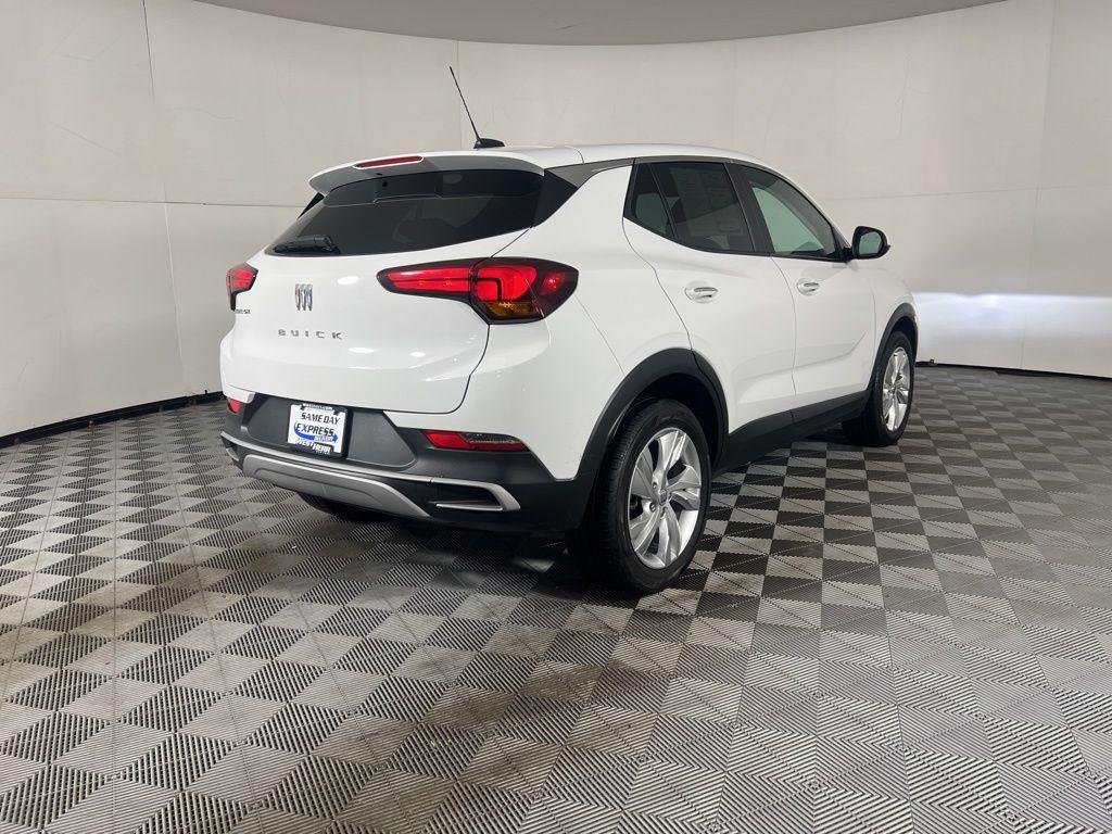 Used 2024 Summit White Buick Preferred image 10