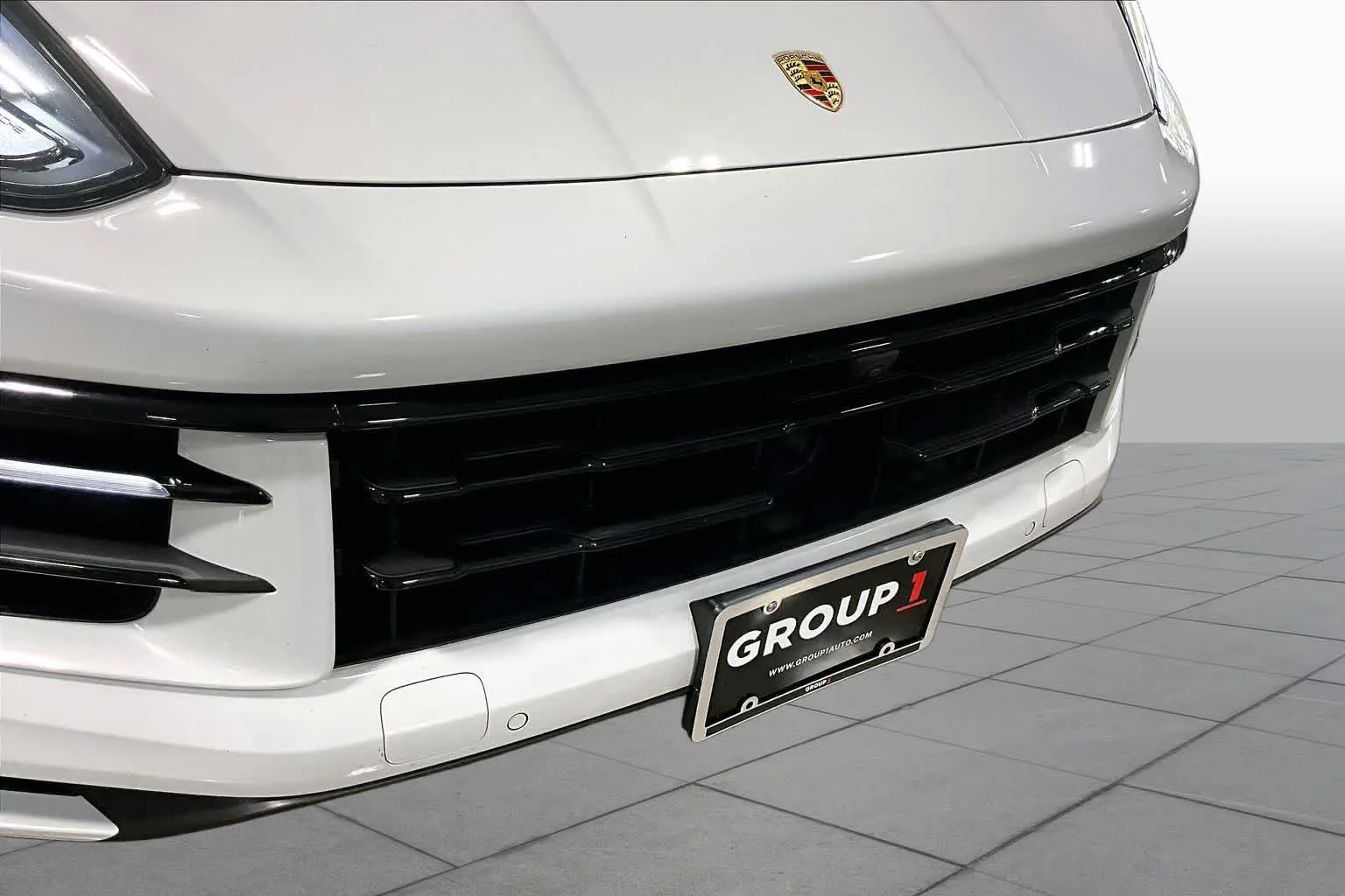 Used 2024 Carrara White Metallic Porsche  image 28