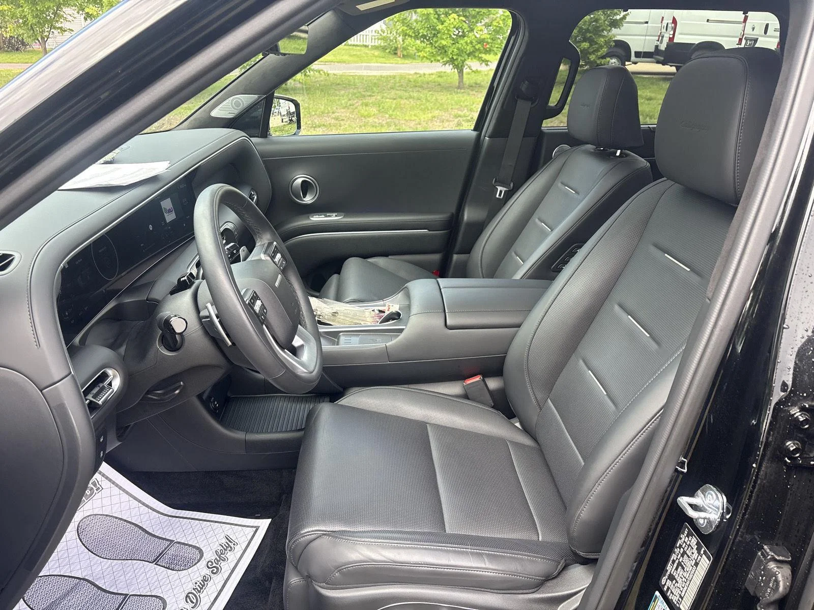Used 2026 Abyss Black Pearl Hyundai Calligraphy image 9