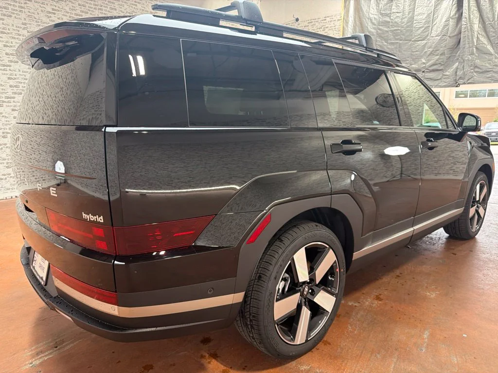 New 2027 Phantom Black Hyundai Limited image 7