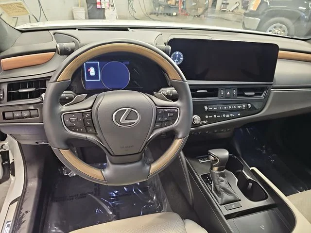 Used 2024 White Lexus 350 Ultra Luxury image 16