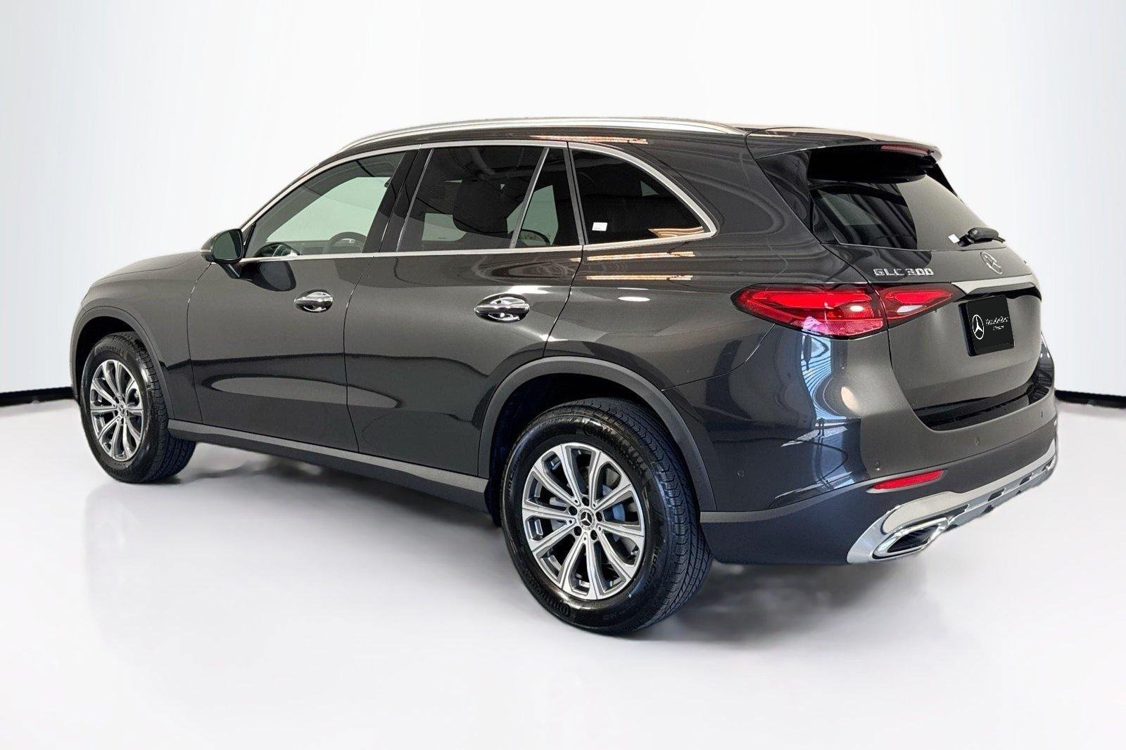 New 2026 Graphite Grey Metallic Mercedes-Benz GLC 300 image 7