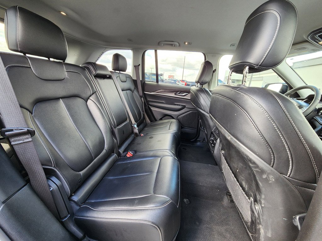 Used 2023 Bright White Clearcoat Jeep Limited image 9