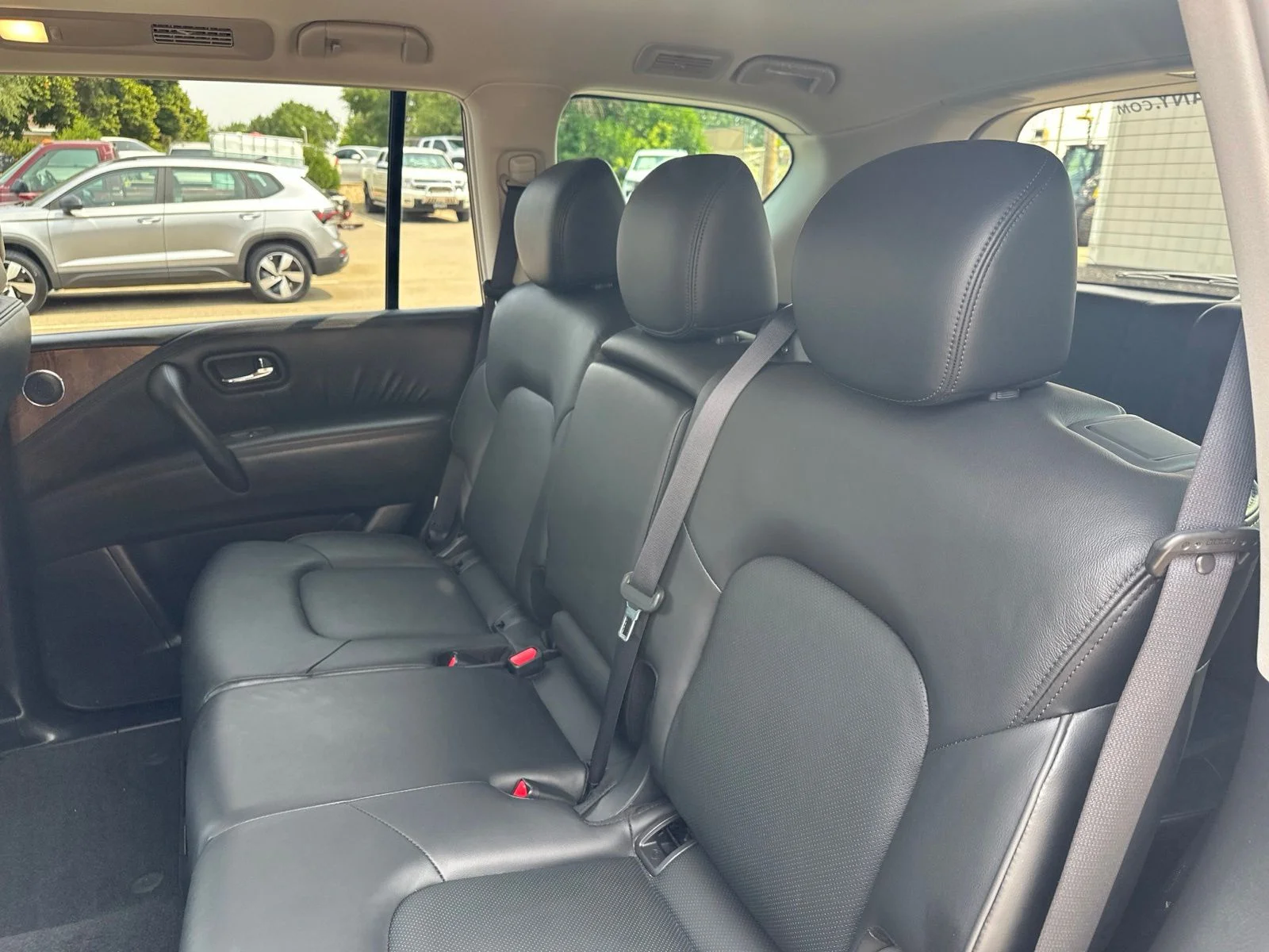 Used 2023 Blue Nissan SL image 24