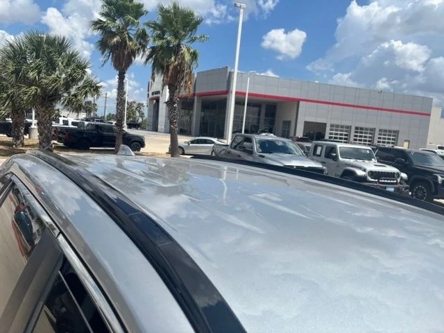 Used 2020 Silver Toyota LE image 7