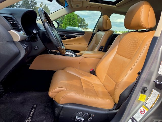 Used 2017 Silver Lexus 460 image 9
