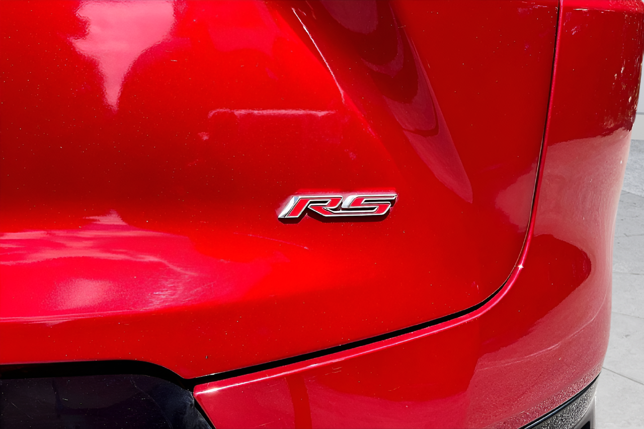 Used 2022 Red Chevrolet RS image 33