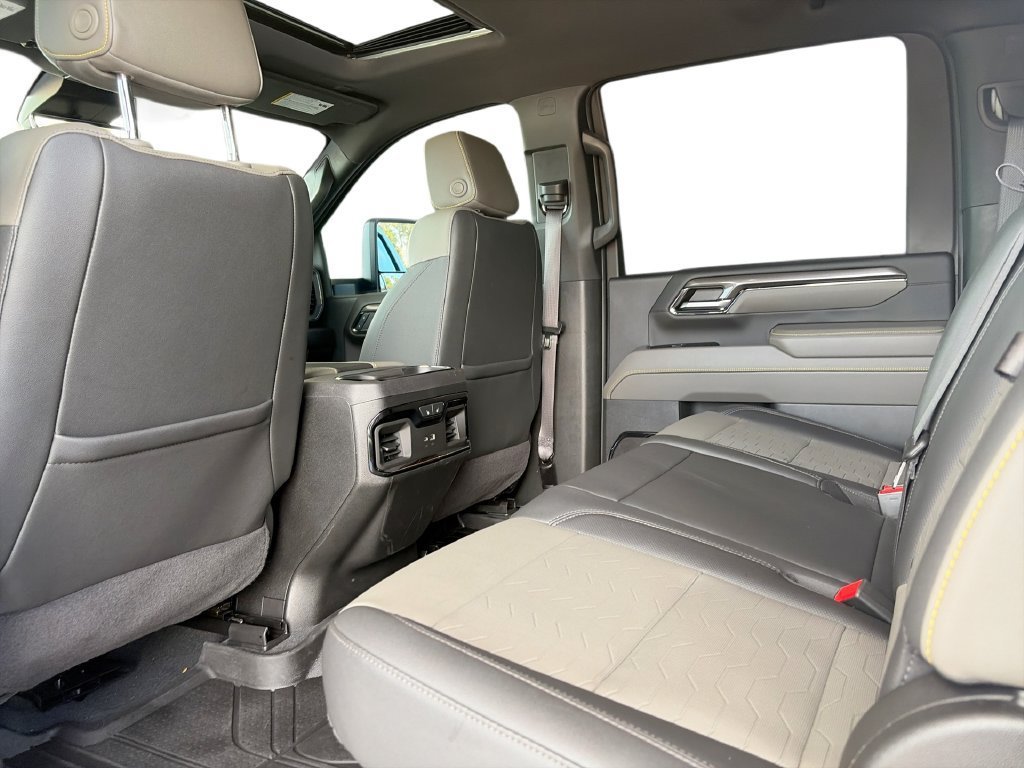 2024 Chevrolet Silverado 2500HD ZR2 - Photo 26