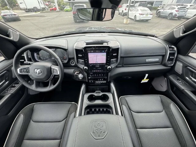 New 2027 Diamond Black Crystal Pearl-Coat Exterior Paint RAM Laramie image 35