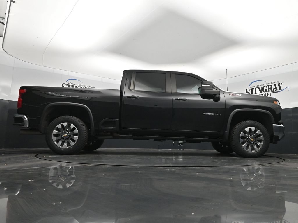 Used 2024 Black Chevrolet LT image 33