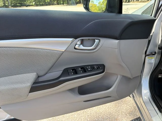 Used 2013  Honda EX image 13