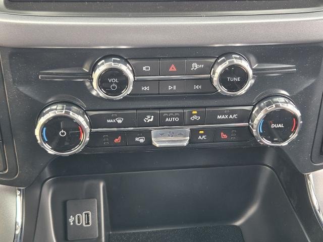 New 2026 Agate Black Metallic Ford XLT image 33