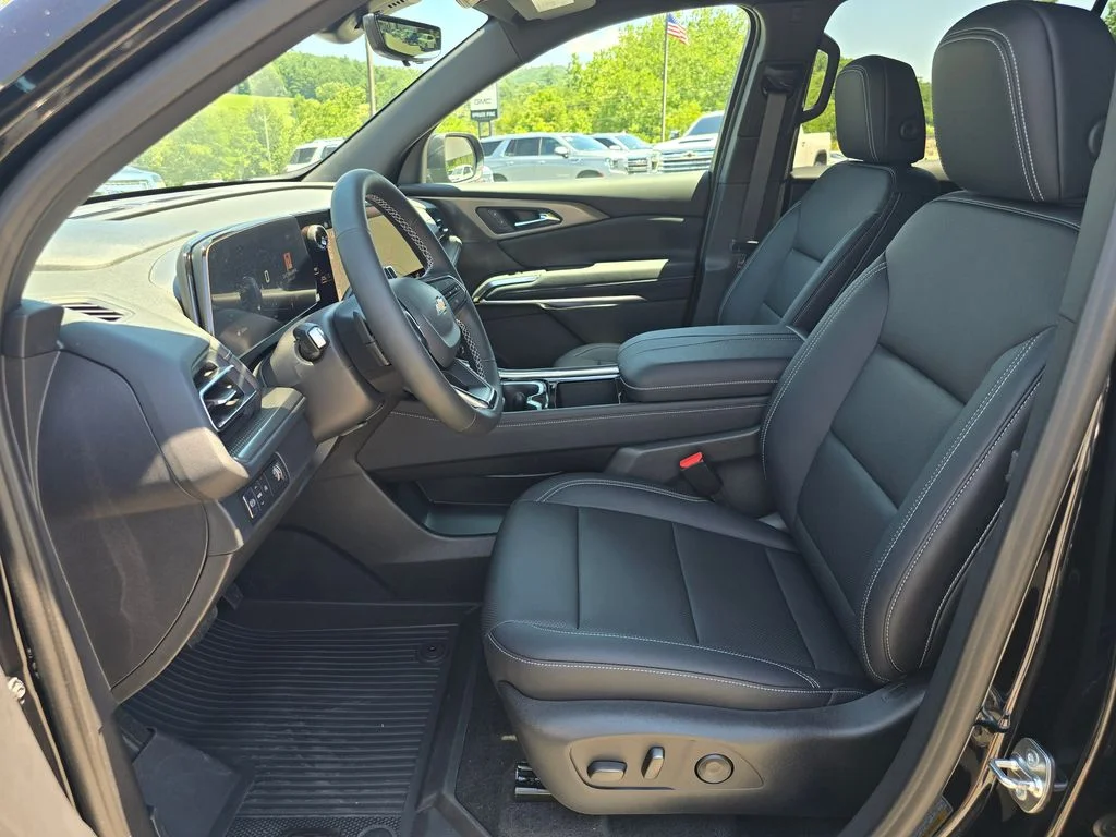 New 2026 Black Chevrolet LT image 4