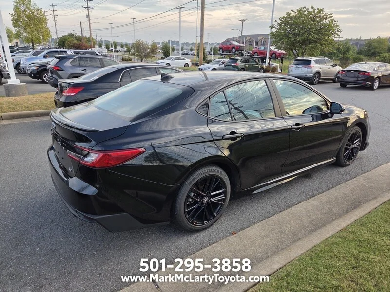 Used 2025 Midnight Black Metallic TOYOTA SE image 4