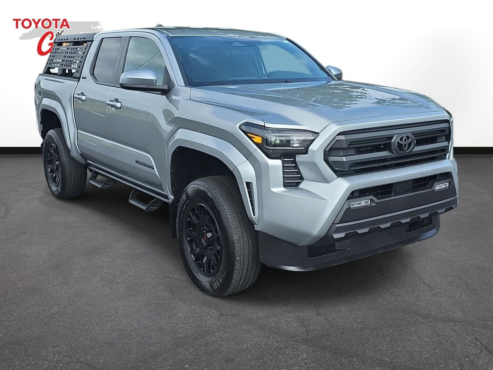 Used 2025 Silver Toyota SR5 image 3