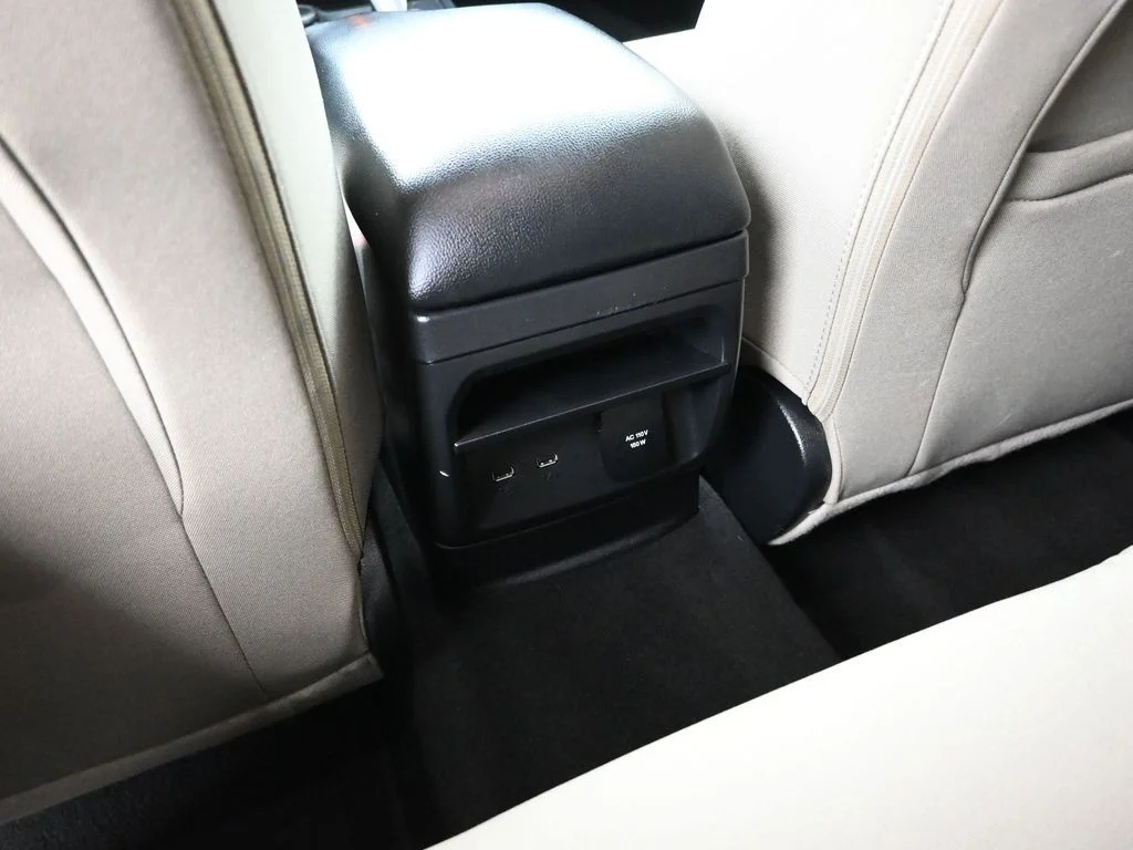 Used 2022 Silver Ford XLT image 25