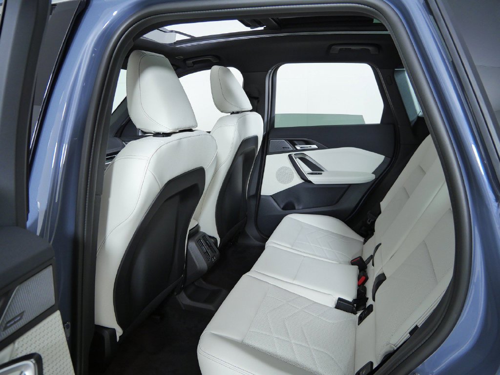 New 2027 Storm Bay Metallic BMW xDrive28i image 27
