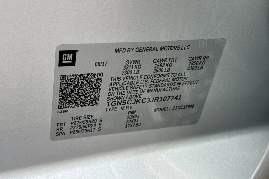 Used 2018 Silver Ice Metallic Chevrolet Premier image 39