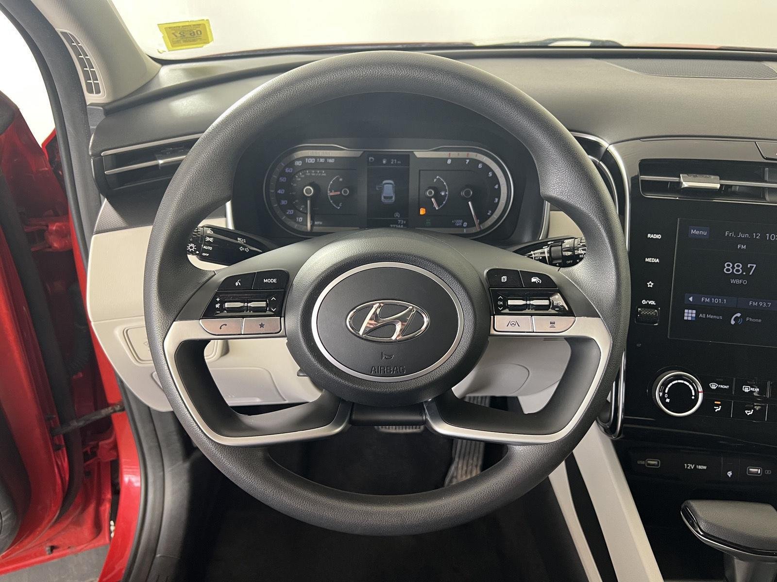 Used 2023 Calypso Red Hyundai SEL image 7