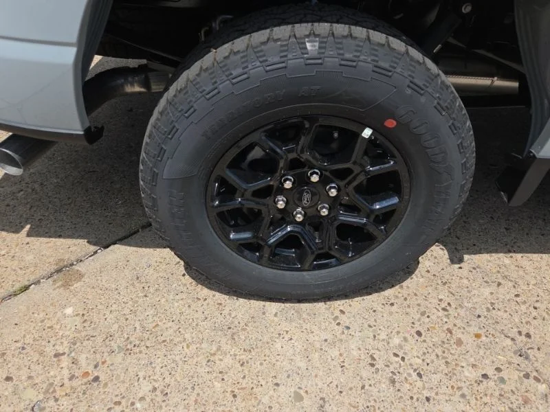 New 2026 Oxford White Ford F-250® XL image 9