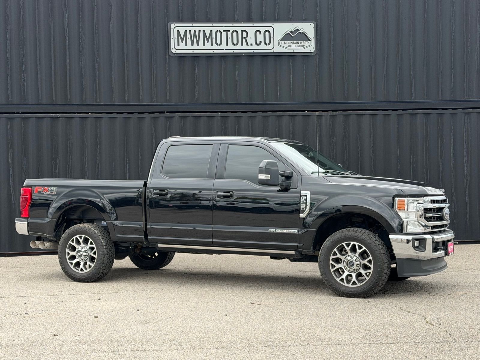 2022 Ford F-250 Lariat 4x4 Crew Cab 6-3/4' Box's photo