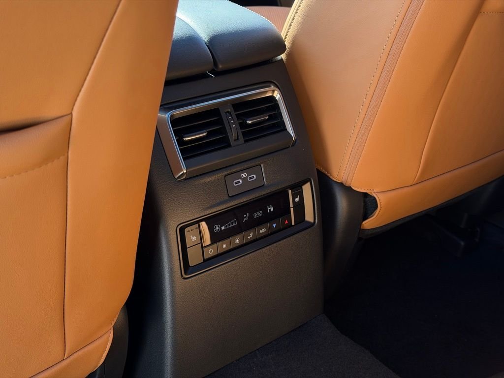 2026 Mazda CX-70 Premium Plus Package - Photo 31