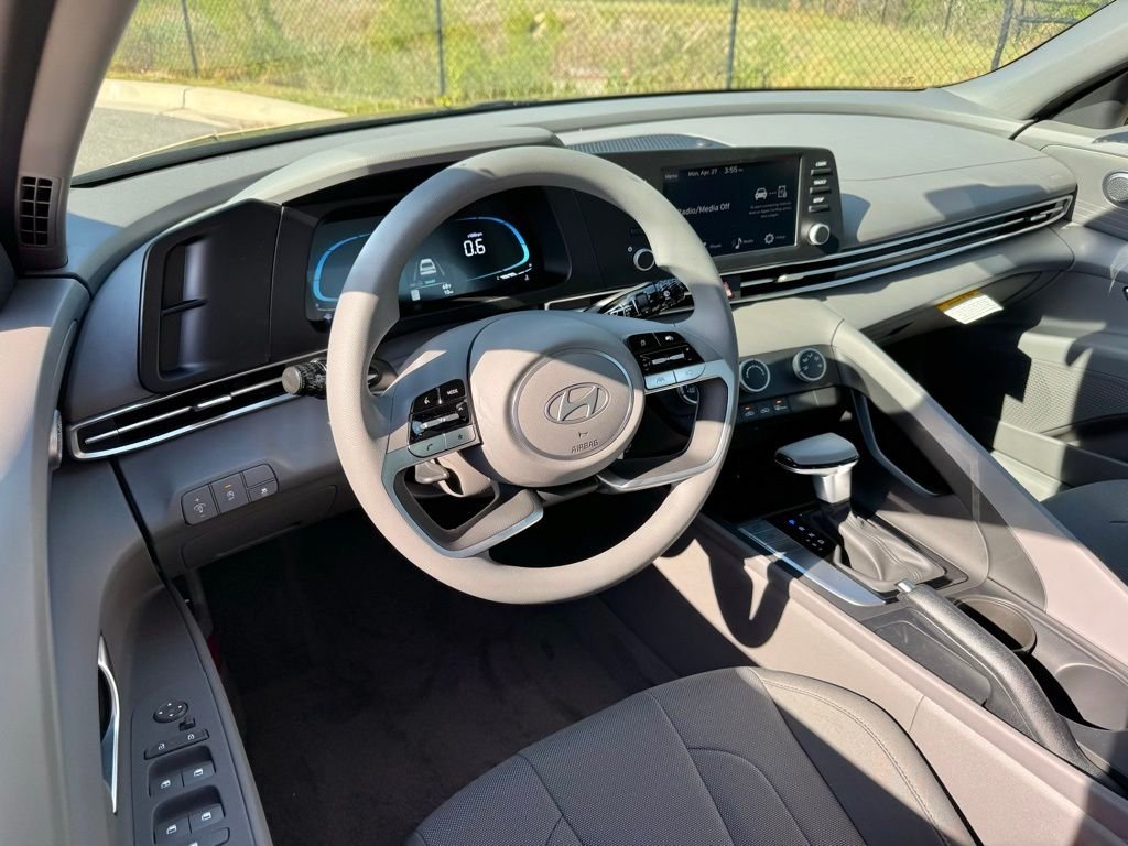 Used 2026 Gray Hyundai SE image 2