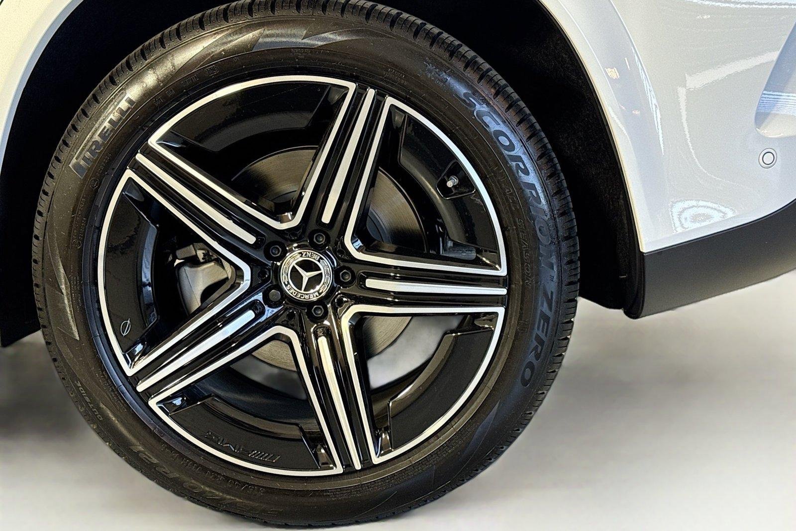 New 2026 Polar White Mercedes-Benz GLE 450 image 29