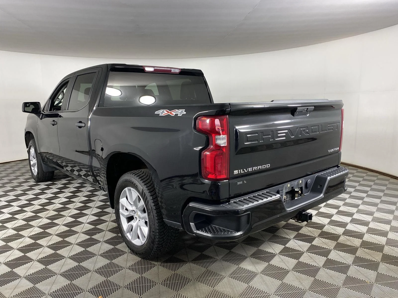 Used 2022 Black Chevrolet Custom image 14
