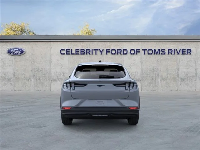 New 2026 Gray Ford Select image 5