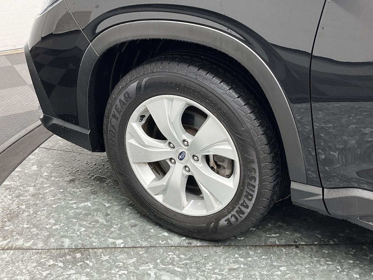 Used 2023 Crystal Black Silica Subaru  image 28