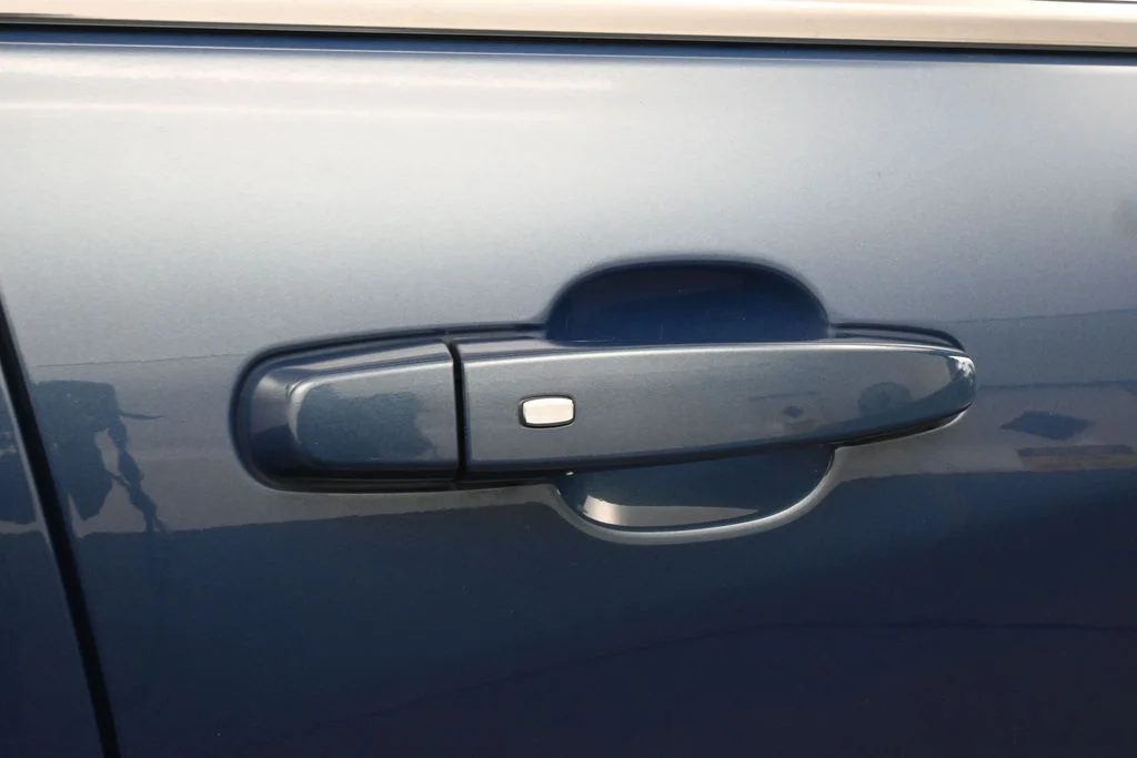 Used 2024 Lakeshore Blue Metallic Chevrolet LT image 38