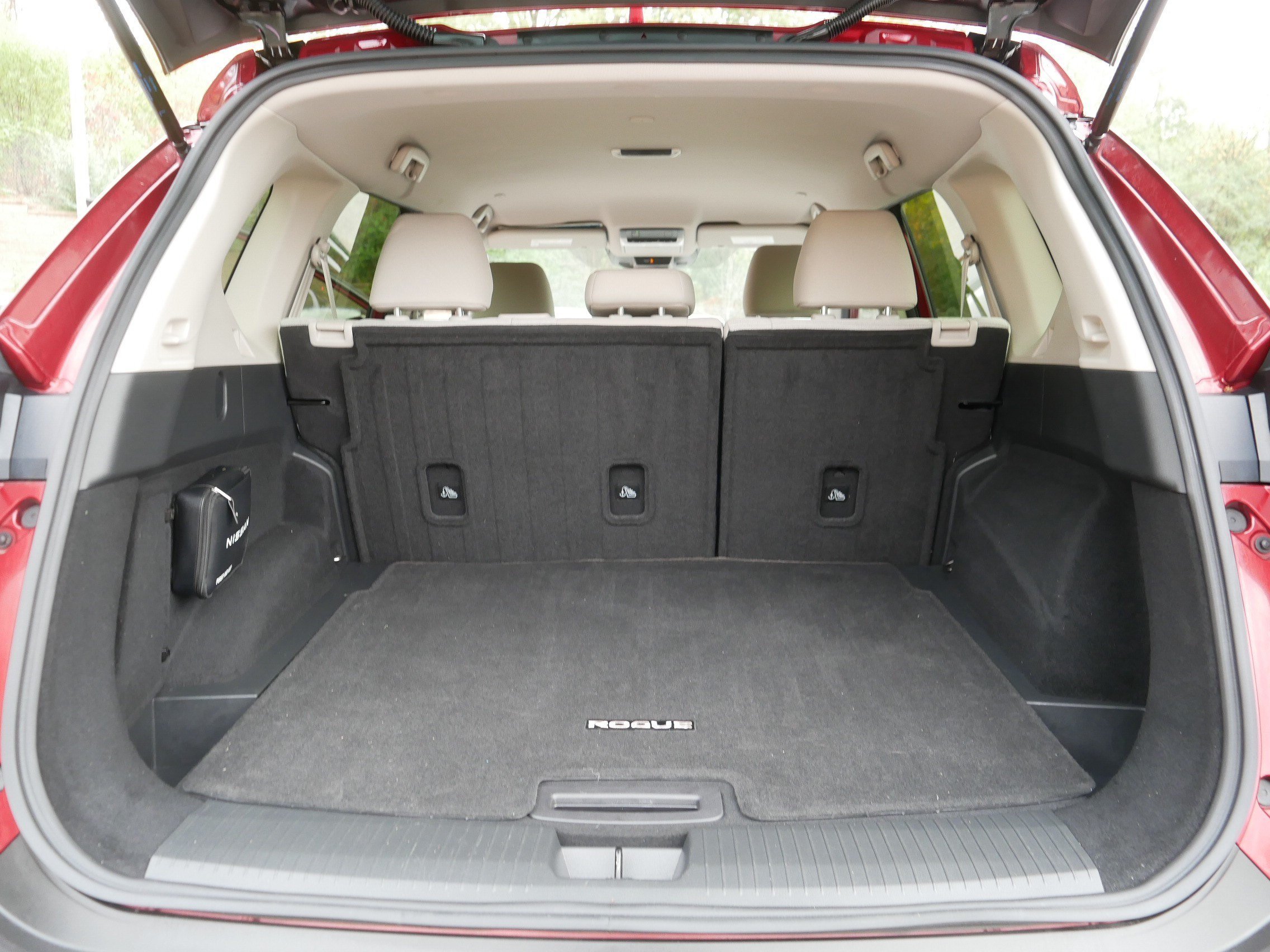 Certified Used 2023 Scarlet Ember Tintcoat Nissan SV image 18