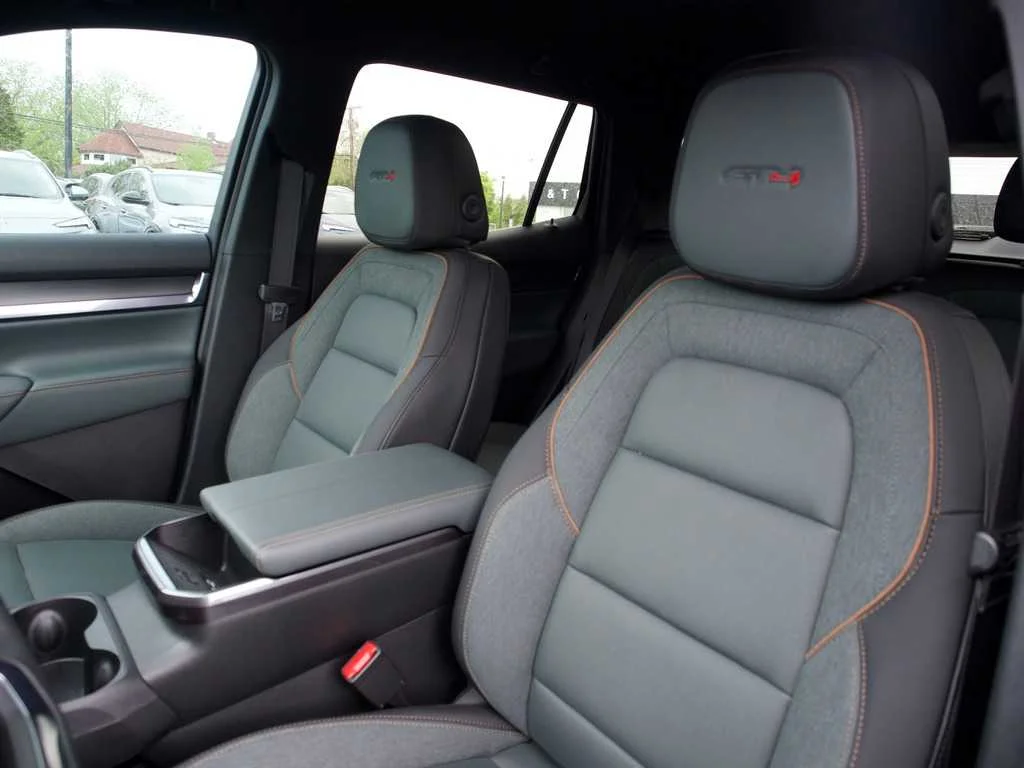 2026 GMC Terrain AT4 - Photo 11